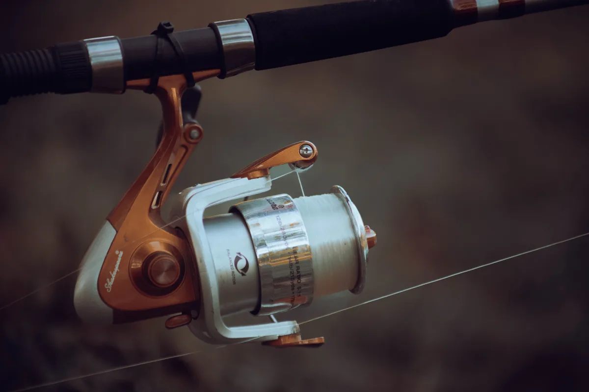 Макара Daiwa BG 4000 фрикцион